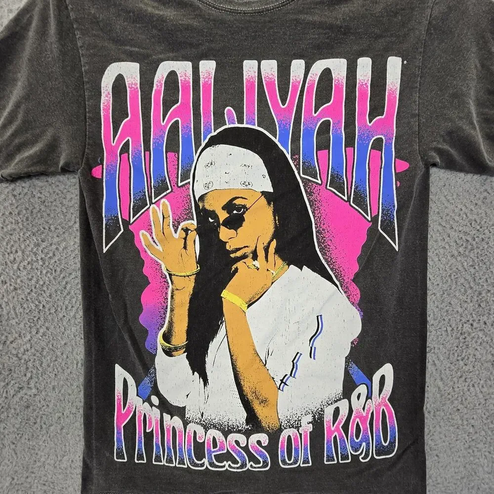 Aaliyah Shirt Adult Small Princess Of R&B Music Short Sleeve Graphic Rap Tee Gr